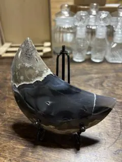 月　ムーン　ボルケーノアゲート　大きい