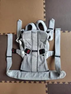 BABYBJÖRN ベビービョルン 抱っこ紐 ONE メッシュ シルバー