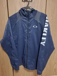 Oakley ネイビー フルジップアウタートレーニングウエア（美品)