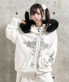 ファー付きAmiligeラインストーンZIPパーカー