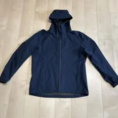 ユニクロブロックテックパーカー