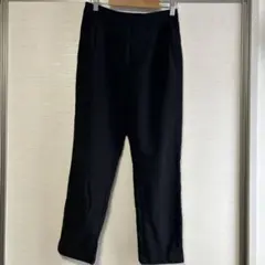 シューラルー　黒 カジュアルパンツ　伸縮性