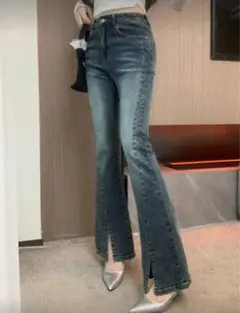 フレアデニムパンツ