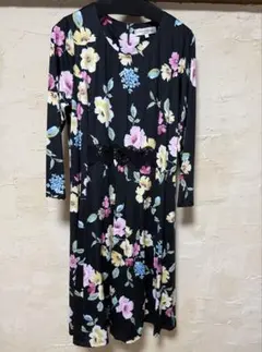 ⭐️新品未使用⭐️ スーパービューティ　花柄ひざ丈ワンピース　44サイズのサムネイル