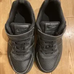 Nike ブラック スニーカー ベルクロ　18cm