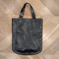 FURLA 黒 レザーハンドバッグ