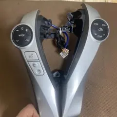 プリウスステアリングスイッチ純正品のサムネイル