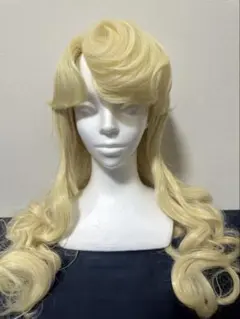 オーロラ姫ウィッグ Dハロ仮装 眠れる森の美女 - メルカリ