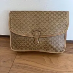 Item thumbnail for item 6de9e0ed-9c3a-4eb7-b726-b42c9d09ab66