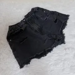 レディース✨ダメージ加工 ダークグレー ハーフジーンズパンツ❤️サイズ不明