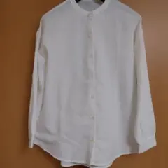 ホワイト 長袖 ボタンアップシャツ