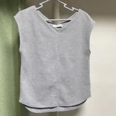 URBAN RESEARCH グレー Vネック ノースリーブ