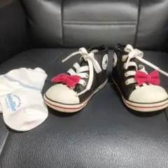 CONVERSE リボン付きキッズシューズとファミリア靴下オマケ