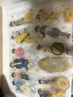 まとめ売り ドズル社 おんりー Qnly アクスタ 缶バッジ 色紙 など まとめ売り ドズル社 おんりー Qnly アクスタ 缶バッジ 色紙 など