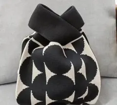 新品未使用　手提げ　バッグ　ニット　軽量　便利　可愛い　白黒　モノトーン