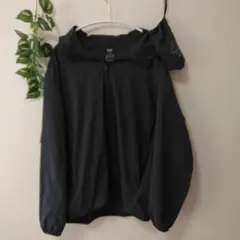 UNIQLO　ポケッタブルUVカットパーカー M　ネイビー2025年製