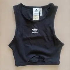 adidas タンクトップ