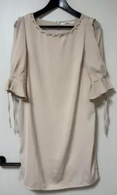 結婚式 ワンピース きれいめ　お呼ばれ