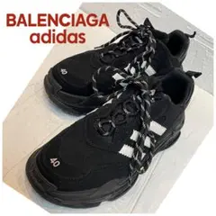 美品】BALENCIAGA×adidasコラボ　トリプルエス ダッドスニーカー❤︎のサムネイル