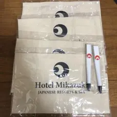 Item thumbnail for item d8978b06-ce4a-4ba0-9d0b-fd4ed624ed4d