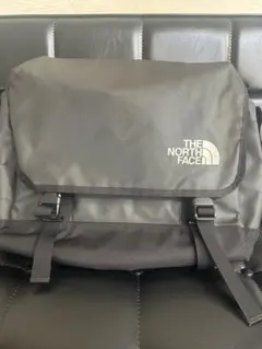THE NORTH FACE ブラック メッセンジャーバッグ