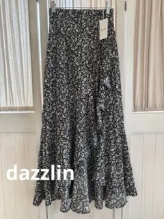 新品ダズリン オーバーフリルフレアスカートS ブラック　花柄