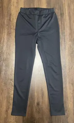 GU レギンスパンツ　ブラック　Mサイズ