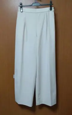 セミワイドパンツ