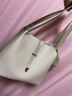 globeグローブ❤️ハンドバック❤️グレージュファー付き❤️未使用自宅保管❤️