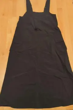 GU　ジャンパースカート　アジャスター付き