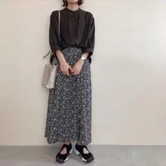 ★今期新品 完売品 しまむら てらさん 大人っぽ 小花柄スカート