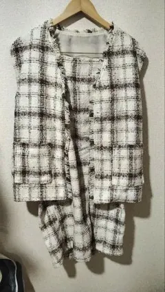 Item thumbnail for item 98631653-4a3c-477f-852f-c1671116bb00