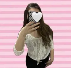 Hollister ホワイト ドット柄 トップス　海外ガール