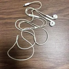 Lightning接続イヤフォン ホワイト