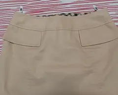 DAKS ベージュ タイトスカートのサムネイル