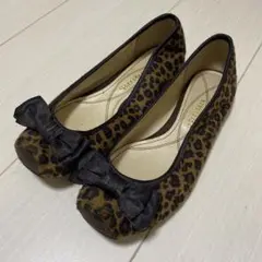 ヒョウ柄リボン付きフラットモカシン
