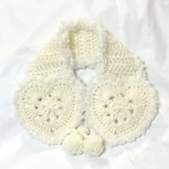 ハンドメイド　編み物　イヤーマフ　耳当て　アイボリー　ホワイト　リボン　ハート