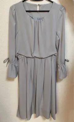 ティアクラッセ　ワンピース　ライトグレー