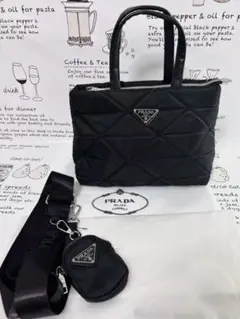 2026年最新】prada ノベルティ ショルダーバッグの人気アイテム - メルカリ
