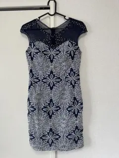 花柄ネイビードレス ビーズ付きMサイズ