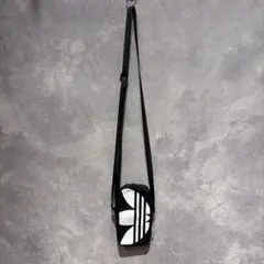 adidas アディダス ショルダーバッグ スマホショルダーバッグのサムネイル