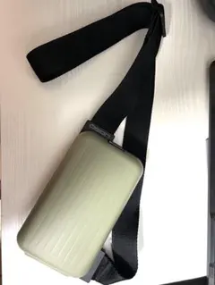 ÖGON スマホショルダーバッグのサムネイル