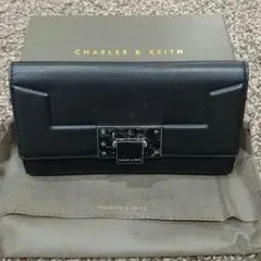 バーゲンsale！！ 値下げ【CHARLES & KEITH】  長財布。