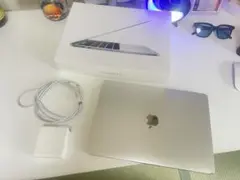 美品MacBook Pro 13 シルバー 箱・充電器付 US配列 - メルカリ