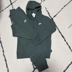 <新品未使用> Nike ダークグリーン フーディ　セットアップ　Mサイズ