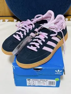 新品未使用　アディダス スペツィアル IE5897 ブラック　ピンク23CM