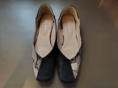 パイソン柄 スクエアトゥ フラットシューズ Mサイズ - メルカリ