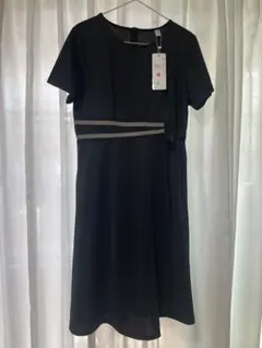 半袖ひざ丈ワンピースXiaoXiao黒M新品未使用