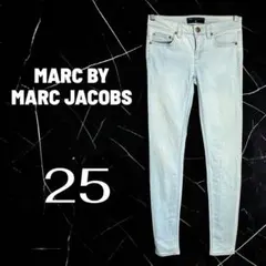 美品✨【MARC JACOBS】ストレッチスキニーデニム　ローライズ　美脚　25のサムネイル