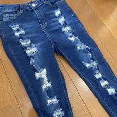 ダメージ加工 ダークブルースキニーデニム